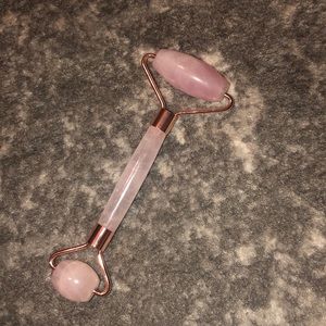 Rose quartz roller